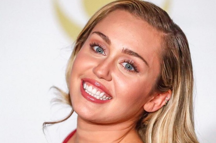 Miley Cyrus' Teeth 